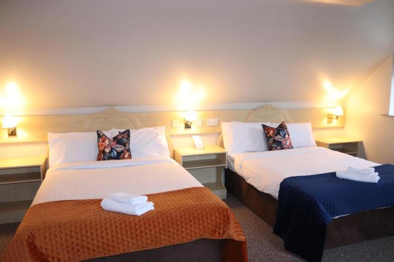 Hillview Lodge
