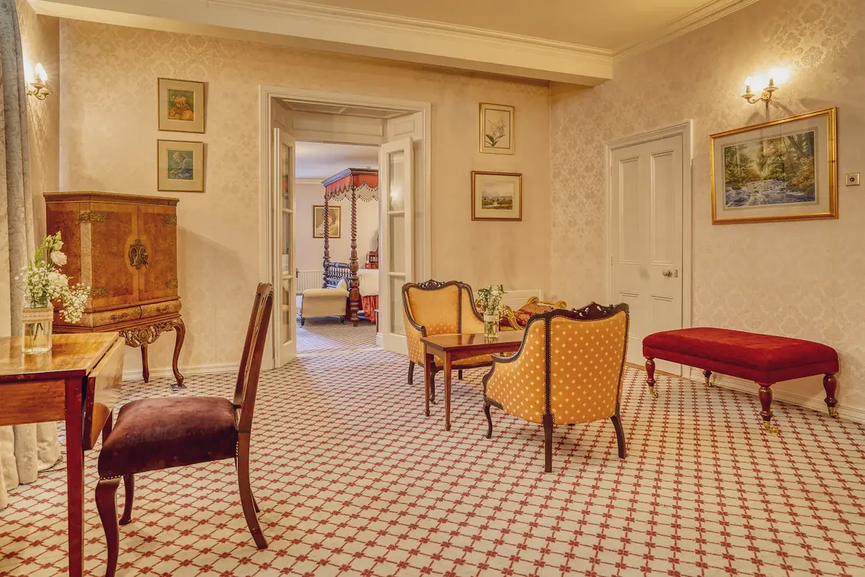 Castle Grove Country House