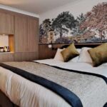 Menlo Park Hotel