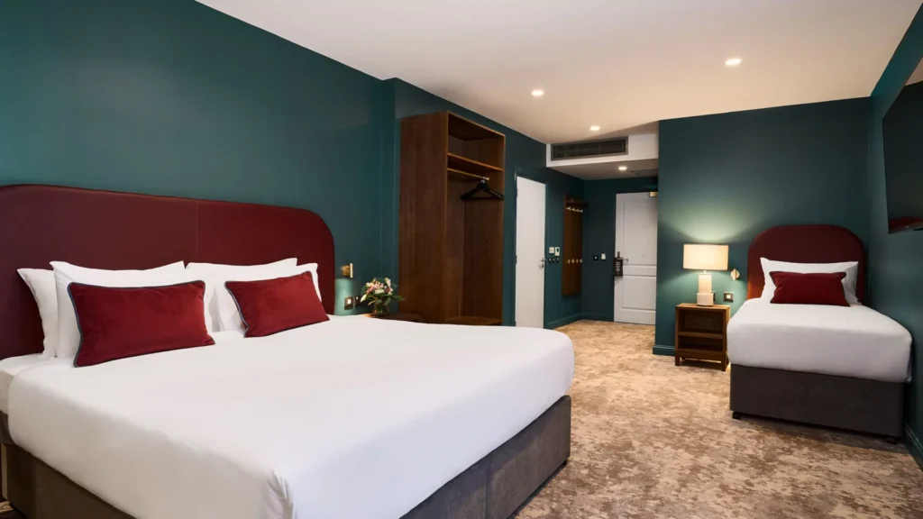 The House Hotel