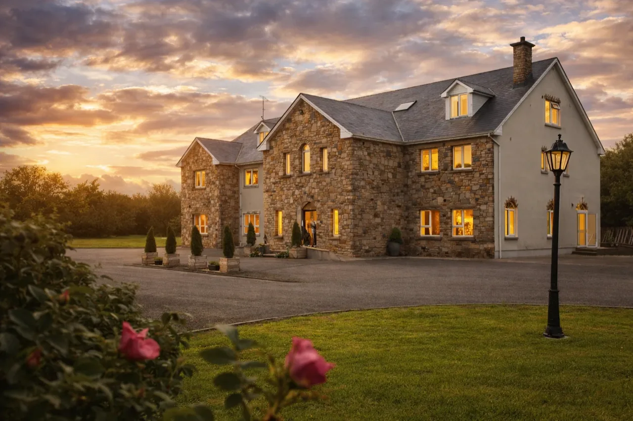 Donegal Manor