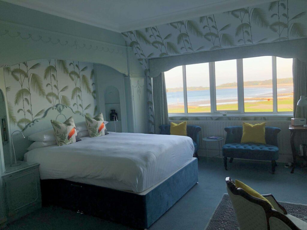 Cairn Bay Lodge