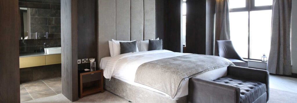 Ten Square Hotel