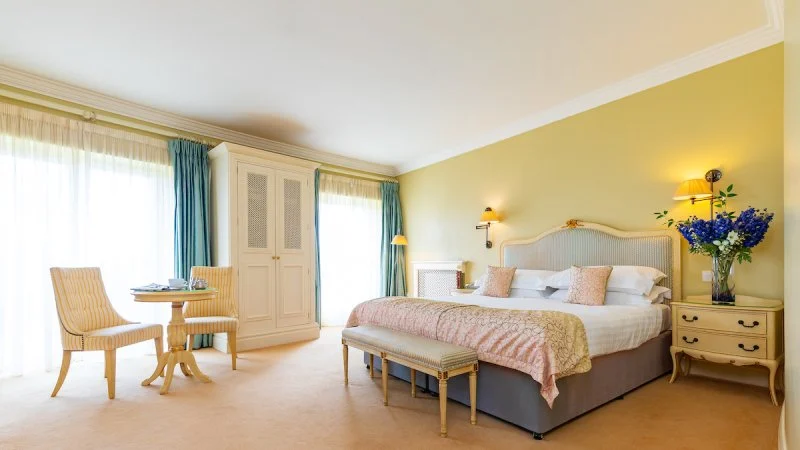 Step House Hotel