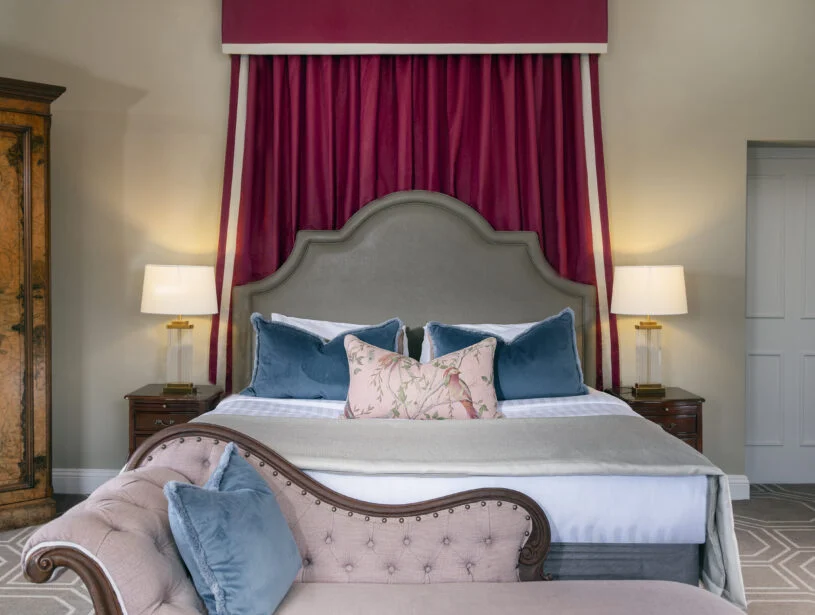 Castle Oaks House Hotel
