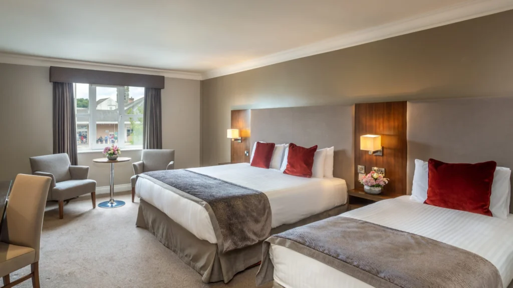Canal Court Hotel