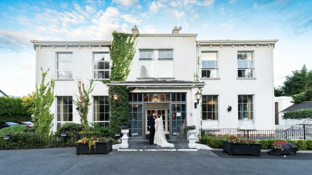 Castle Oaks House Hotel