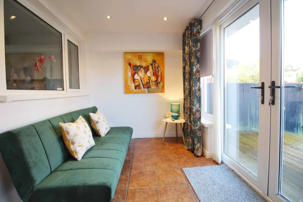 Anjore House - Belvoir
