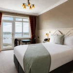The Lakeside Manor Hotel
