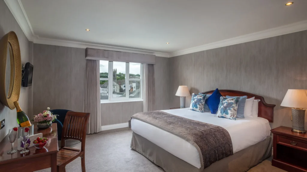 Canal Court Hotel