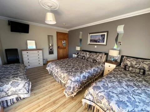 Plantation Lodge B & B