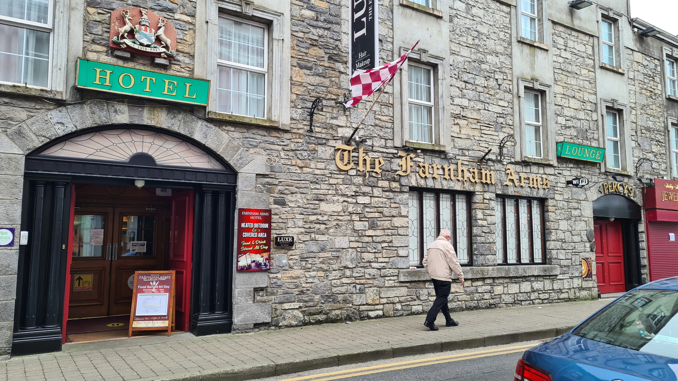 Farnham Arms Hotel