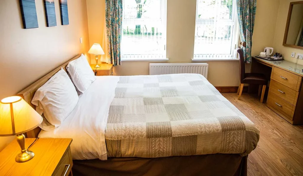 Groarty House & Manor Bed & Breakfast