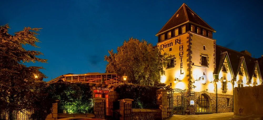 Dinn Rí Hotel