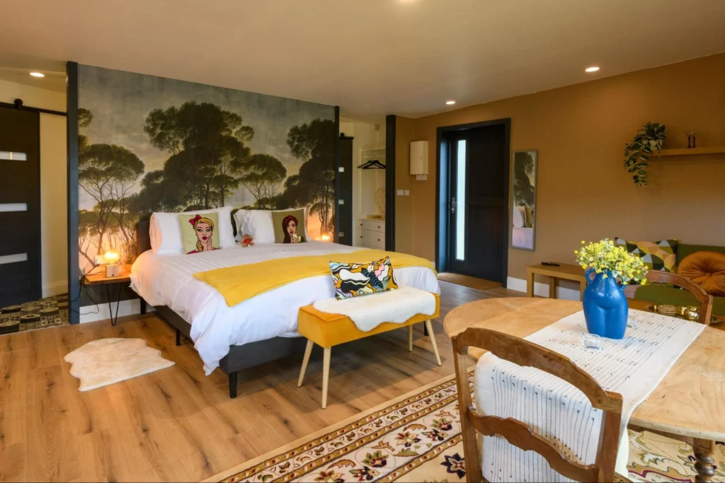 Courtyard Cottage (Cottages for Couples)