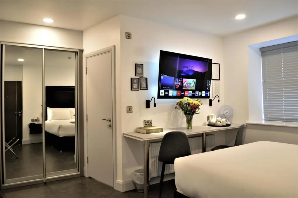 Bella Vista Hotel & Self Catering Suites